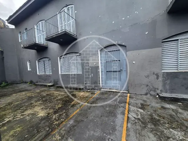 Ponto com 207m², à venda ou para alugar, no bairro Cidade Dutra em São Paulo