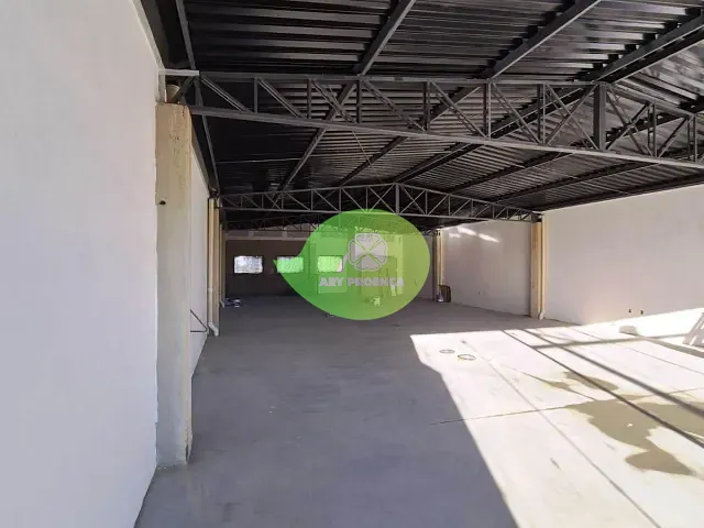 Loja com 300m², para alugar, no bairro Wanel Ville em Sorocaba