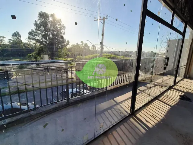 Loja com 300m², para alugar, no bairro Wanel Ville em Sorocaba