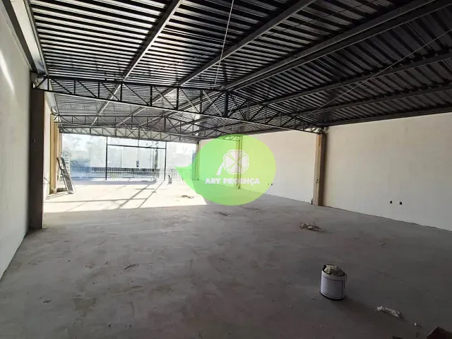 Loja com 300m², para alugar, no bairro Wanel Ville em Sorocaba