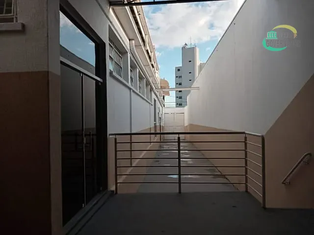 Loja com 677m², para alugar, no bairro Vila Industrial (Campinas) em Campinas