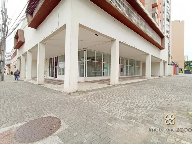 Loja para alugar, no bairro Cristo Rei em Curitiba