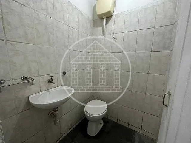 Loja com 140m², para alugar, no bairro Jardim Regina em São Paulo