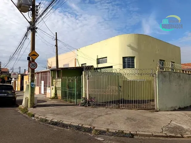Loja com 553m², à venda, no bairro Jardim das Bandeiras em Campinas