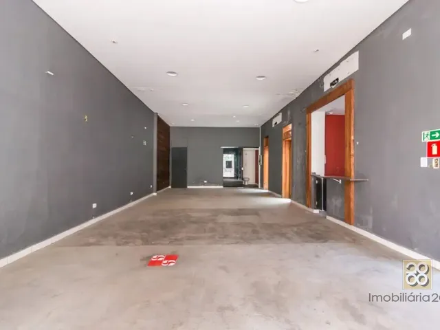 Loja à venda, no bairro Batel em Curitiba