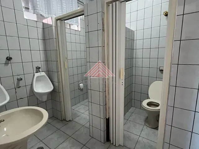 Loja com 220m², para alugar, no bairro Vila Falchi em Mauá