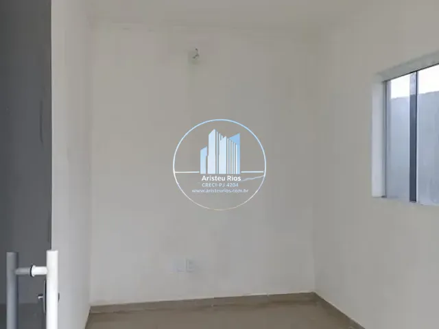 Loja com 340m², para alugar, no bairro Santa Rita I em Pouso Alegre