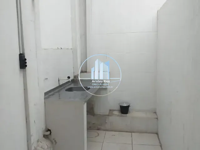 Loja com 60m², para alugar, no bairro Centro em Pouso Alegre