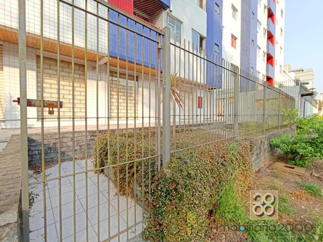 Loja à venda, no bairro Jardim Botânico em Curitiba
