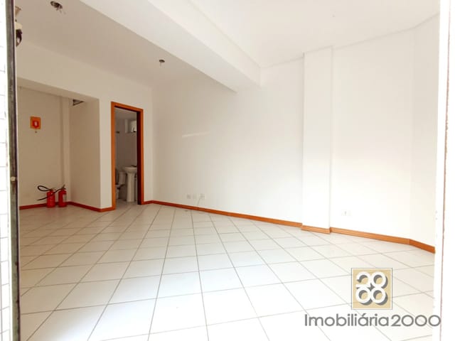Loja à venda, no bairro Jardim Botânico em Curitiba