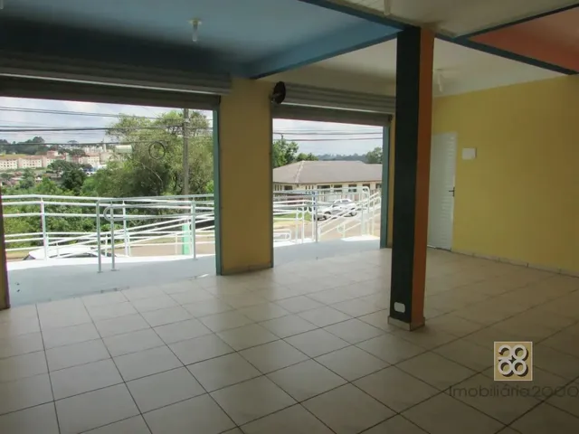 Loja para alugar, no bairro Santa Candida em Curitiba