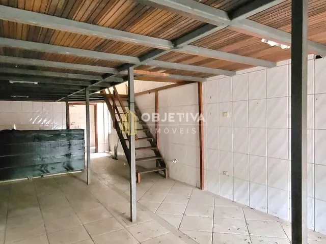 Loja com 90m², para alugar, no bairro Centro Histórico em Porto Alegre