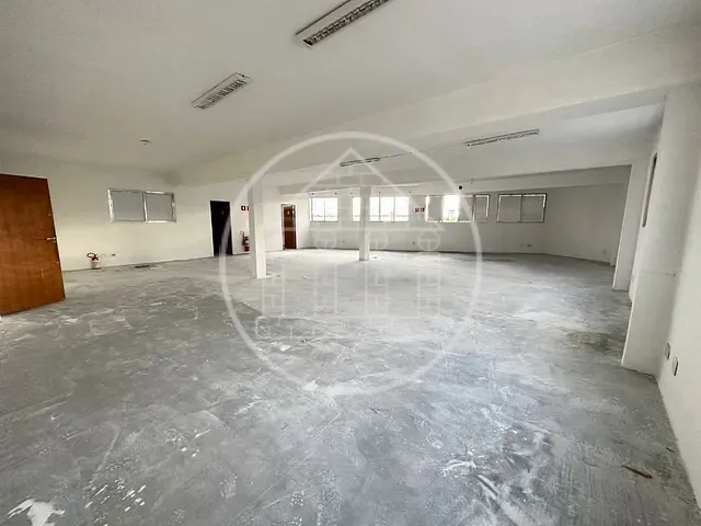 Loja com 200m², para alugar, no bairro Vila Gea em São Paulo