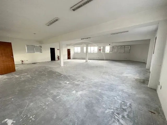 Loja com 200m², para alugar, no bairro Vila Gea em São Paulo