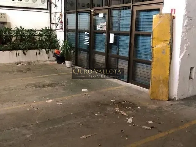 Loja com 830m², para alugar, no bairro Cambuci em São Paulo