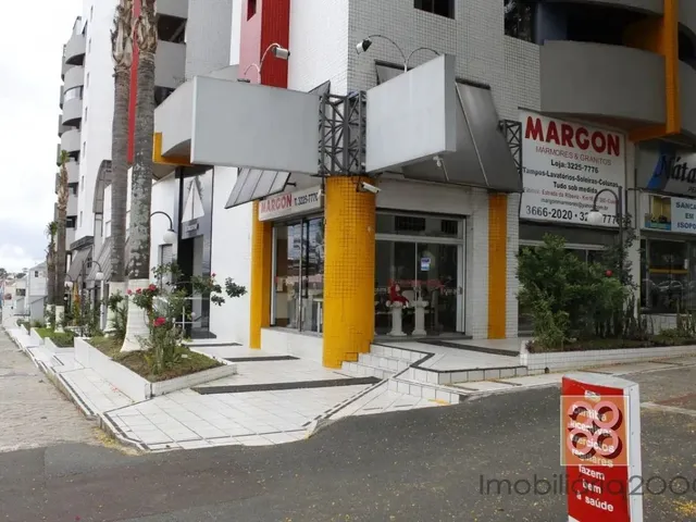 Loja para alugar, no bairro Centro em Curitiba