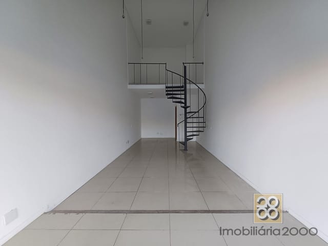 Loja para alugar, no bairro Centro em Curitiba