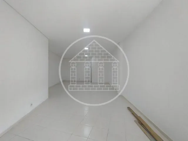 Loja com 65m², para alugar, no bairro Jardim Novo Parelheiros em São Paulo