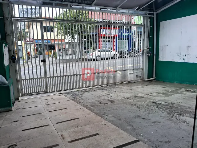 Loja com 260m², à venda ou para alugar, no bairro Campo Belo em São Paulo