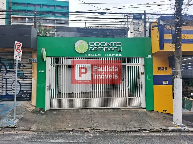 Loja com 260m², à venda ou para alugar, no bairro Campo Belo em São Paulo