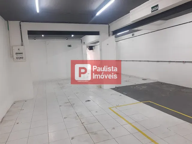 Loja com 260m², à venda ou para alugar, no bairro Campo Belo em São Paulo