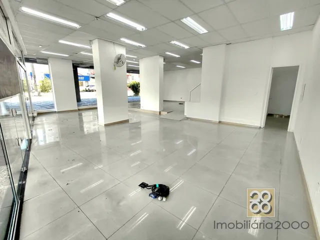 Loja para alugar, no bairro Portão em Curitiba