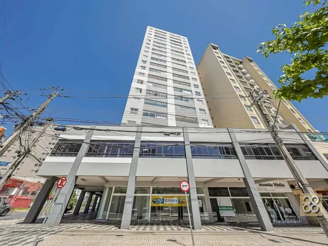 Loja para alugar, no bairro Água Verde em Curitiba