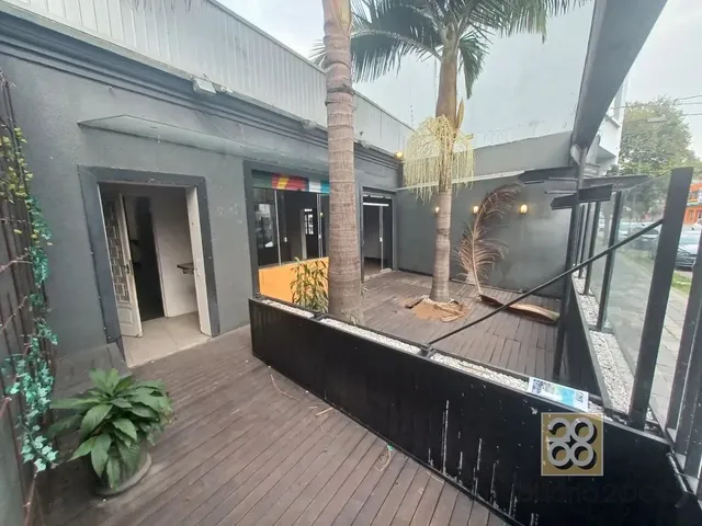 Loja para alugar, no bairro Centro Cívico em Curitiba