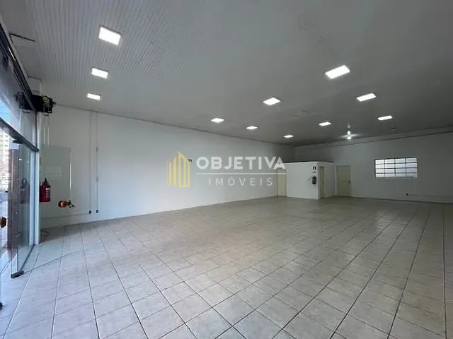Loja com 136m², para alugar, no bairro Centro em Novo Hamburgo