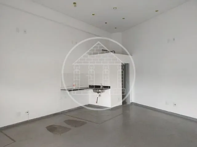 Loja com 84m², para alugar, no bairro Vila Emir em São Paulo