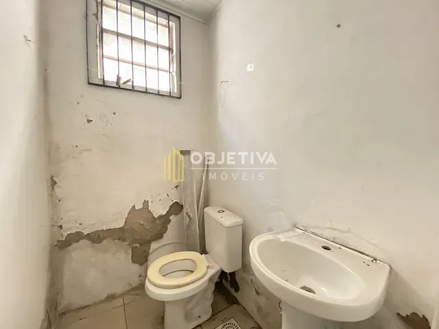Loja com 150m², para alugar, no bairro Cristo Redentor em Porto Alegre