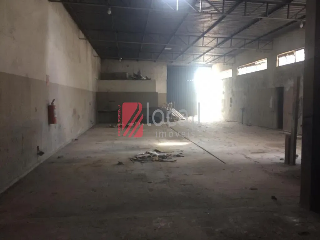 Loja / Salão / Ponto Comercial  para aluguel, 250m² — foto 1 de 3