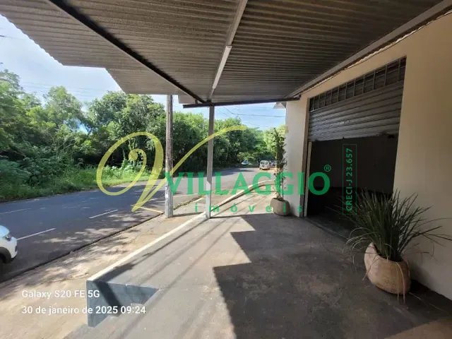 Loja com 30m², para alugar, no bairro Conjunto Habitacional Cristo Rei em São José do Rio Preto