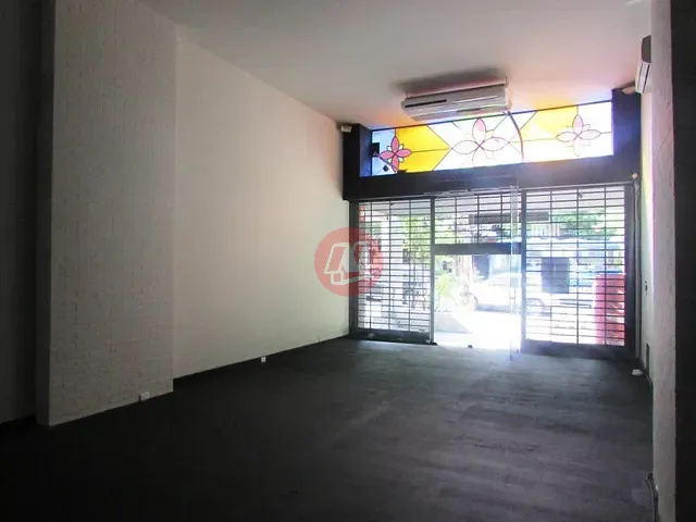 Loja com 255m², para alugar, no bairro Moinhos de Vento em Porto Alegre