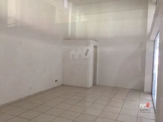 Loja para alugar, no bairro Retiro em Petrópolis