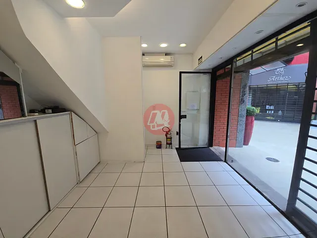 Loja com 70m², para alugar, no bairro Moinhos de Vento em Porto Alegre