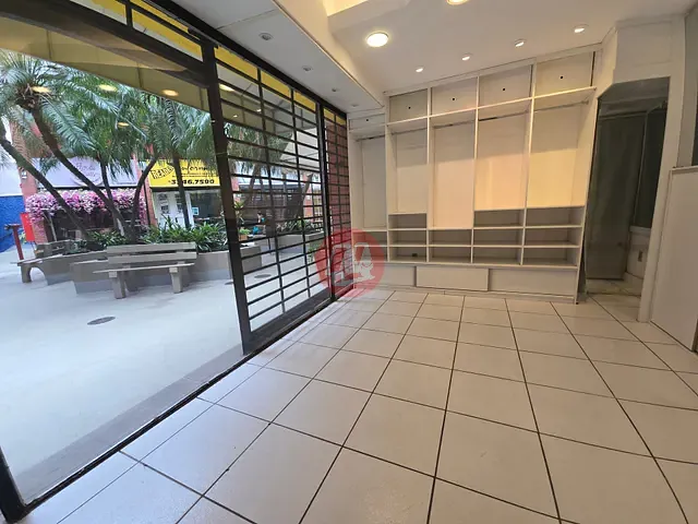 Loja com 70m², para alugar, no bairro Moinhos de Vento em Porto Alegre