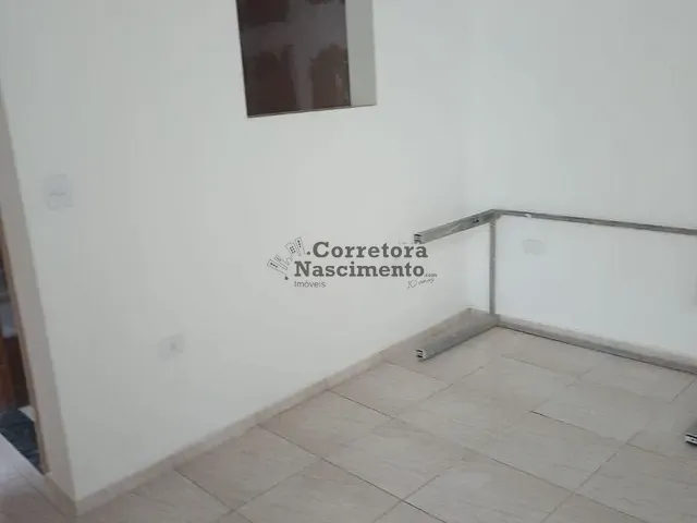 Loja com 200m², para alugar, no bairro Parque dos Príncipes em Jacareí