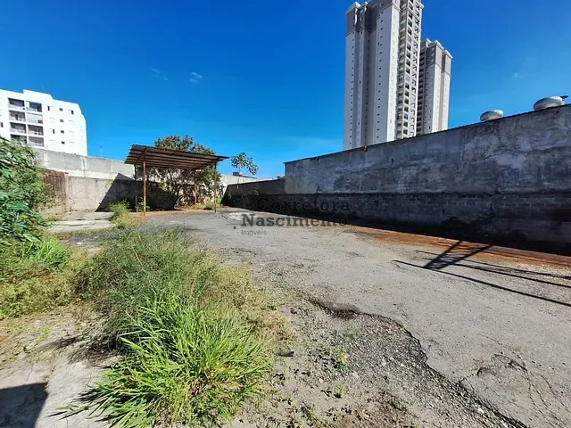 Loja com 1094m², para alugar, no bairro Cidade Jardim em Jacareí