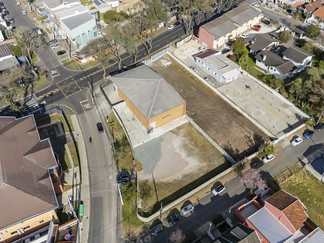 Loja para alugar, no bairro Santa Felicidade em Curitiba