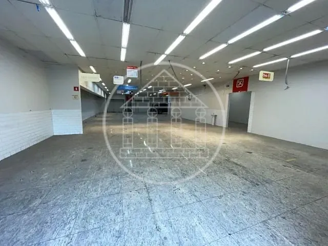 Loja com 390m², para alugar, no bairro Bela Vista em São Paulo