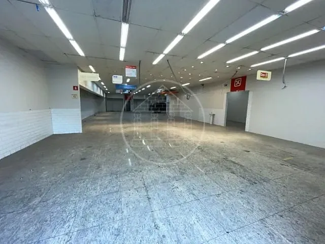 Loja com 390m², para alugar, no bairro Bela Vista em São Paulo