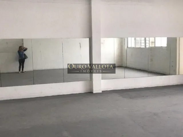 Loja com 300m², para alugar, no bairro Vila Zelina em São Paulo