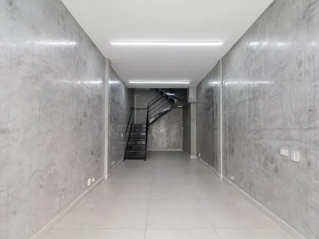 Loja para alugar, no bairro Centro em Curitiba