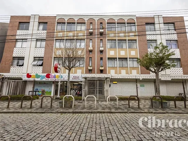 Loja à venda, no bairro São Francisco em Curitiba