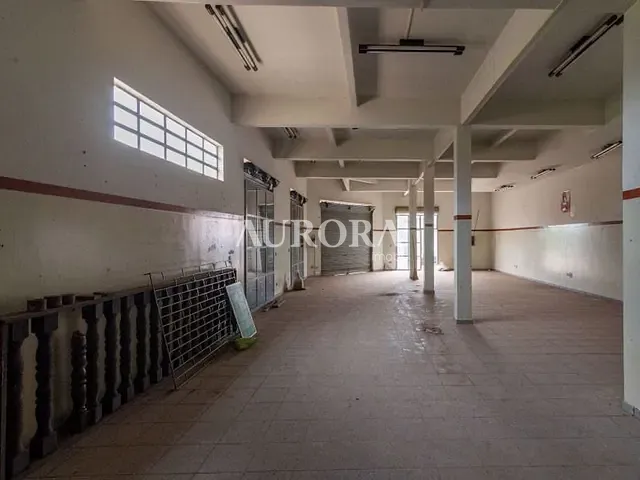 Loja com 150m², para alugar, no bairro Parigot De Souza em Londrina