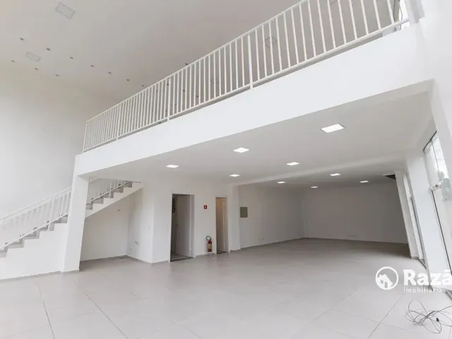 Loja para alugar, no bairro Portão em Curitiba