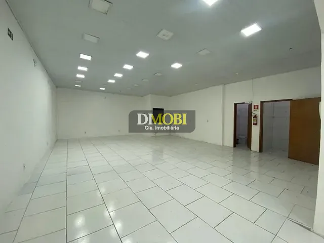 Loja com 100m², para alugar, no bairro Centro em Gravataí