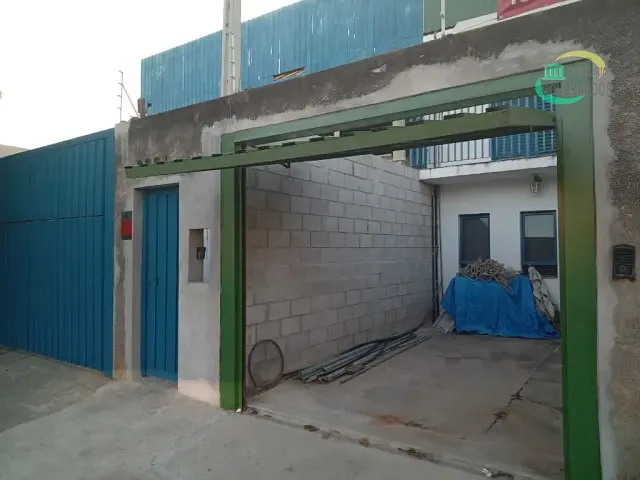 Loja com 490m², para alugar, no bairro Jardim Stella em Campinas