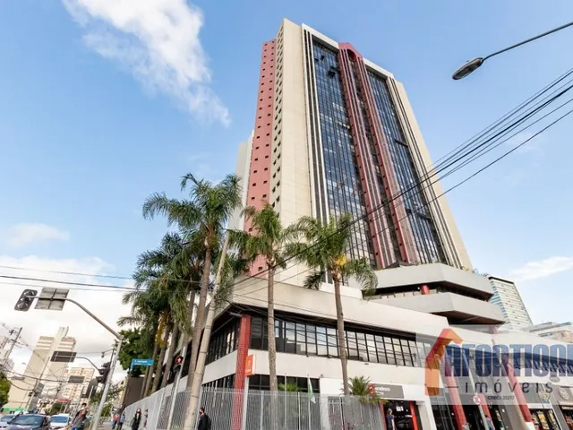 Loja para alugar, no bairro Centro em Curitiba